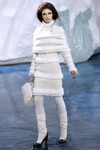 Look 75